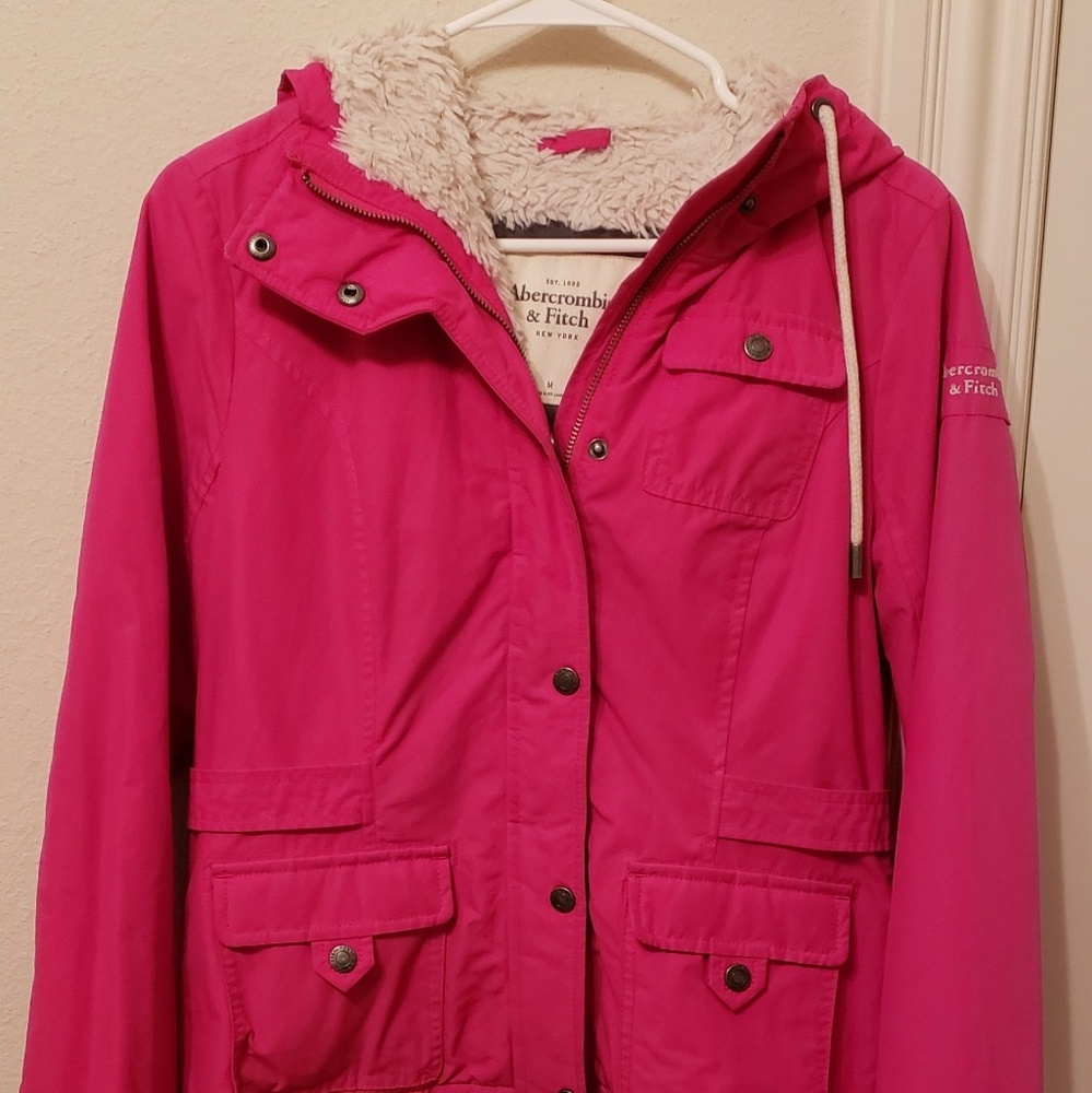 Abercrombie & Fitch. Ladies, sherpa lined jacket